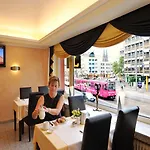 Hotel Savoy