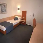 Savoy 3*