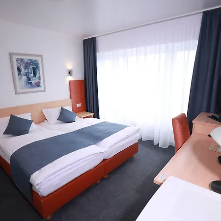 فندق Savoy 3*