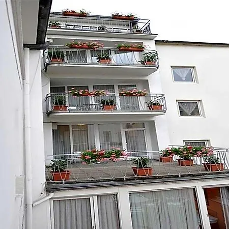 Savoy 3*